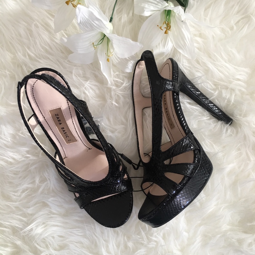 New ZARA Black Embossed High Heels SZ 9